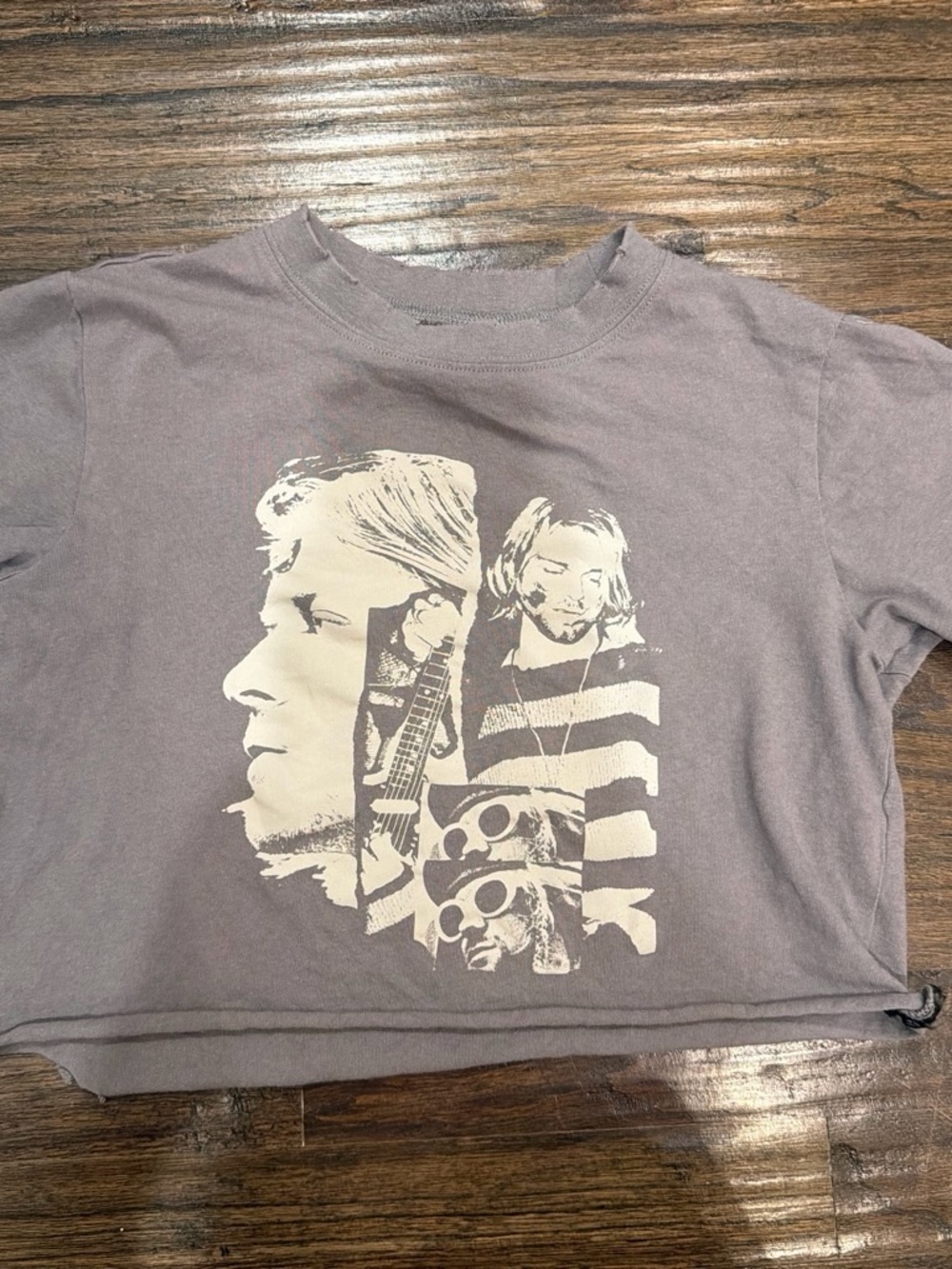 H&M Cropped Graphic Tee - Faded Gray with Cream Print